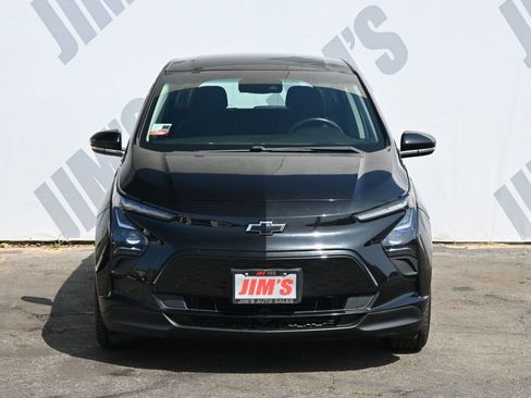 Used 2022 Chevrolet Bolt LT image 2