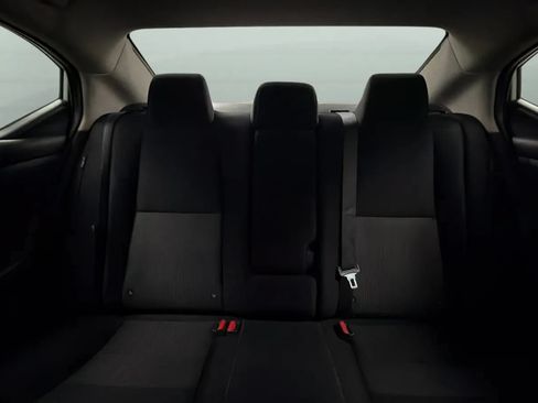 Used 2021 Nissan Sentra SV FWD image 18