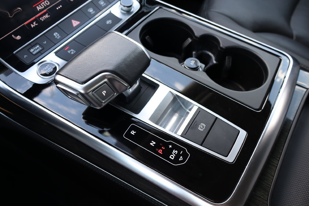 Used 2024 Audi Q7 3.0T Premium Plus AWD/4WD image 11