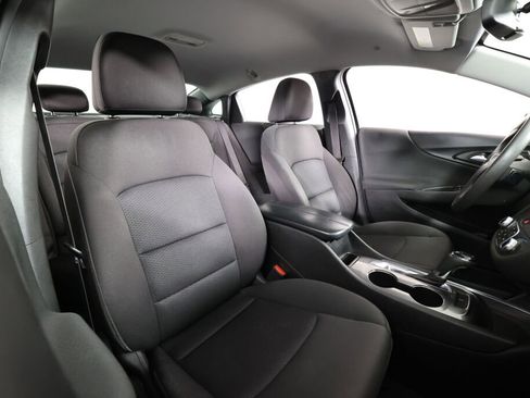 Used 2019 Chevrolet Malibu LT image 24