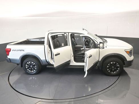 Used 2018 Nissan Titan PRO-4X w/ Pro-4x Convenience Package image 77