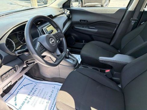 Certified 2025 Nissan Kicks Play S FWD image 12