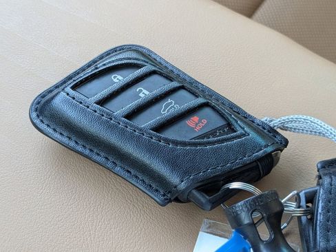 Used 2022 Lexus ES 300h w/ Premium Package image 32