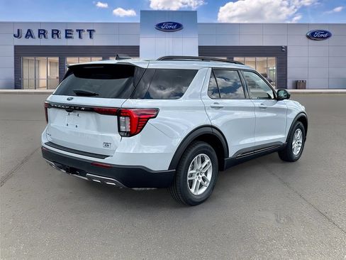 New 2026 Ford Explorer Active w/ Active Comfort Package RWD image 7