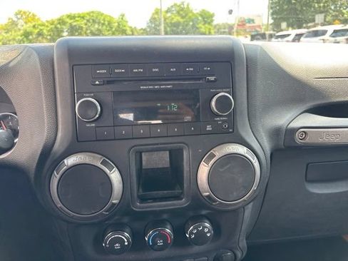 Used 2012 Jeep Wrangler Unlimited Sport AWD/4WD image 13