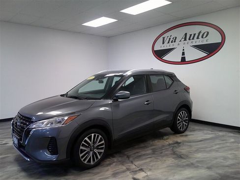 Used 2023 Nissan Kicks SV image 6