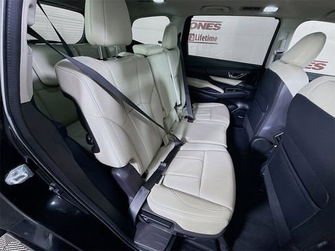 Certified 2024 Subaru Ascent Limited w/ Technology Package image 35