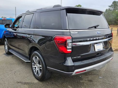 Used 2023 Ford Expedition Limited image 10