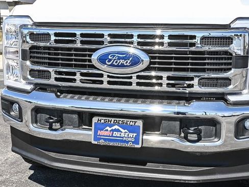 Used 2025 Ford F250 XLT image 5