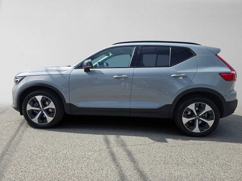 Used 2026 Volvo XC40 B5 Plus w/ Protection Package Premier AWD/4WD image 6