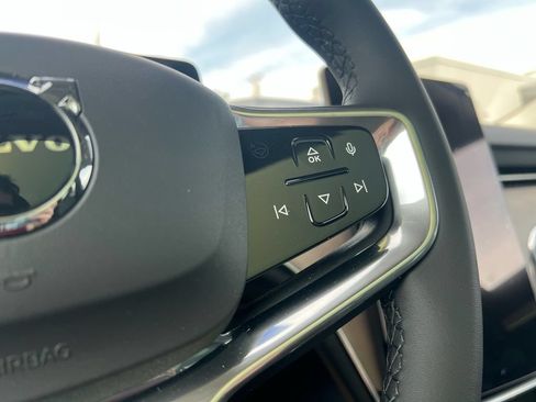 New 2026 Volvo EX90 Plus AWD/4WD image 13