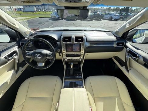 Used 2020 Lexus GX 460 Premium AWD/4WD image 46