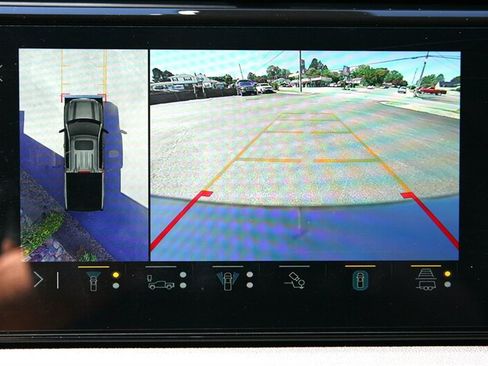 Used 2022 GMC Sierra 1500 AT4 w/ AT4 Premium Package AWD/4WD image 36