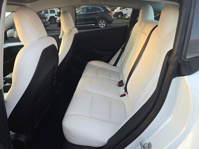 Used 2021 Tesla Model 3 Standard Range Plus RWD image 6