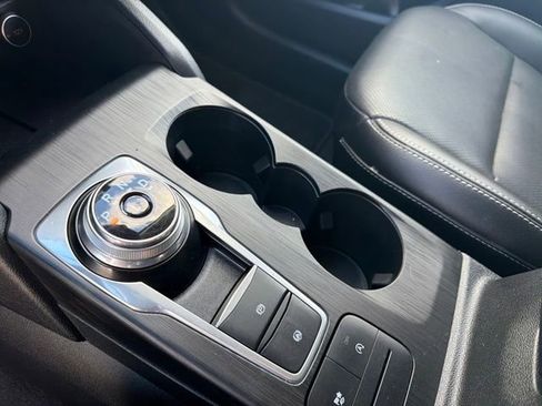 Used 2020 Ford Escape SEL image 27