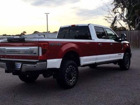 Used 2019 Ford F350 Platinum w/ Platinum Ultimate Package image 5