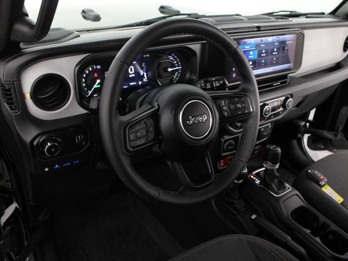 Used 2025 Jeep Wrangler Unlimited Sport S 4xe AWD/4WD image 8