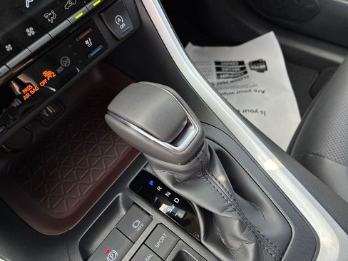 New 2025 Toyota RAV4 Limited image 27