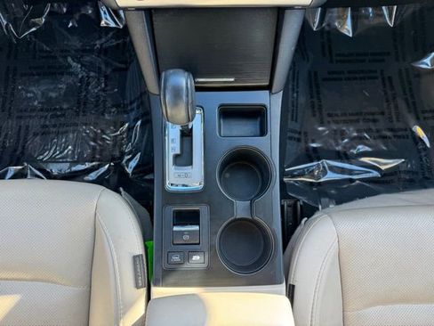 Used 2017 Subaru Outback 2.5i Limited image 26