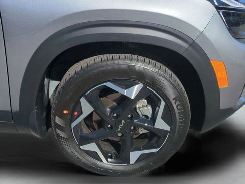 New 2026 Kia Seltos S image 11