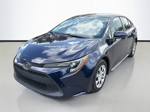 Used 2022 Toyota Corolla LE image 7