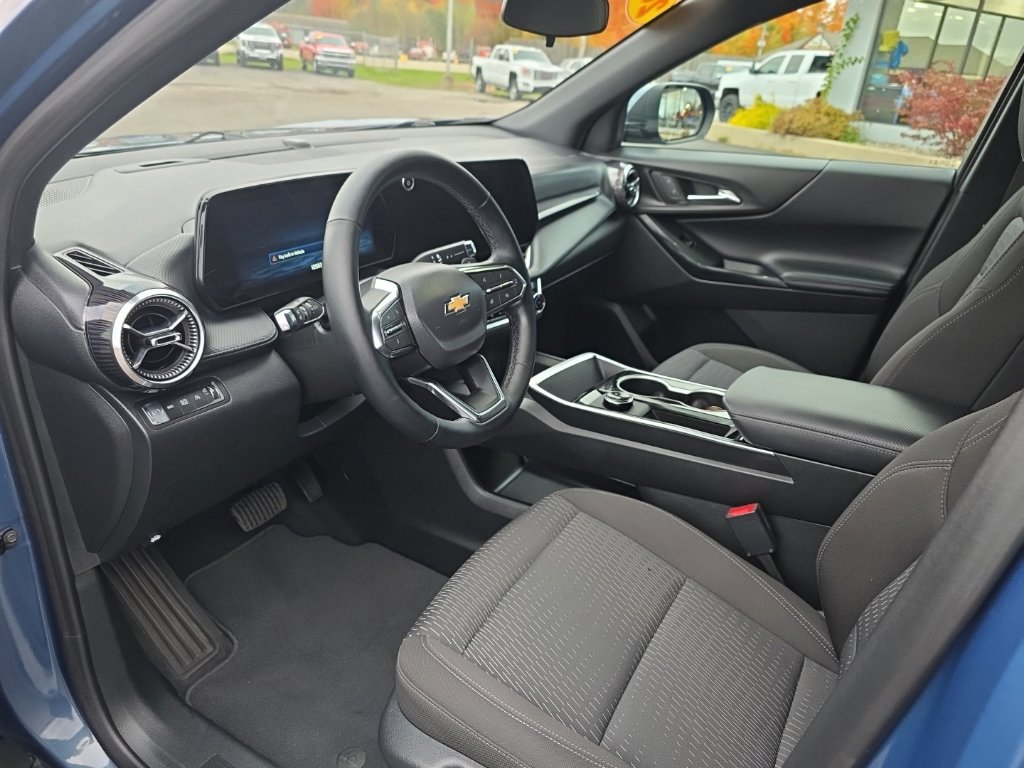 Used 2026 Chevrolet Equinox LT AWD/4WD image 20