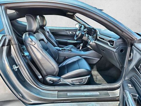 Used 2025 Ford Mustang Premium RWD image 20