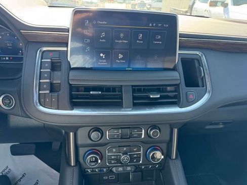 Used 2024 Chevrolet Suburban High Country w/ Advanced Technology Package image 27