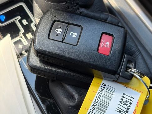 Used 2023 Toyota Tacoma TRD Off-Road RWD image 12