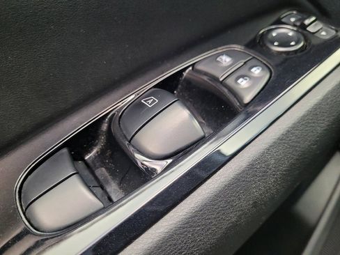 Used 2023 Nissan Altima 2.5 SV image 27