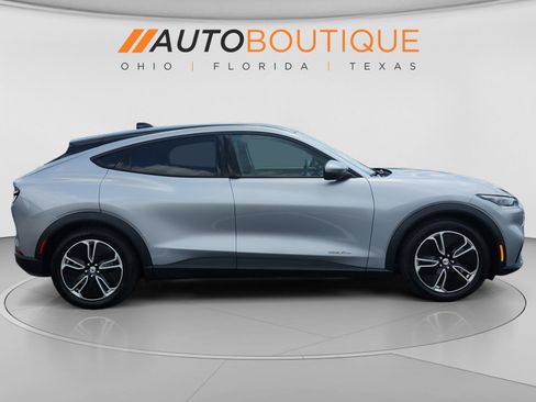 Used 2021 Ford Mustang Mach-E Select w/ Comfort/Appearance Package RWD image 6