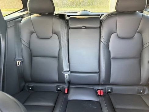Used 2024 Volvo XC60 T8 Ultimate w/ Protection Package Premier AWD/4WD image 14