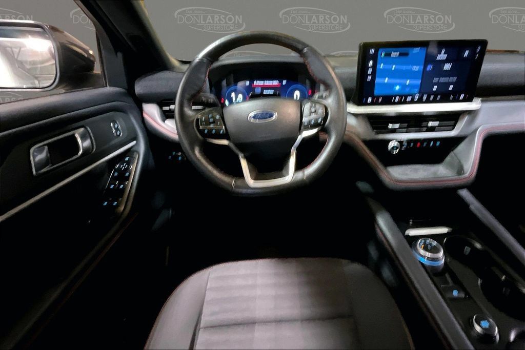 Certified 2025 Ford Explorer ST-Line AWD/4WD image 21