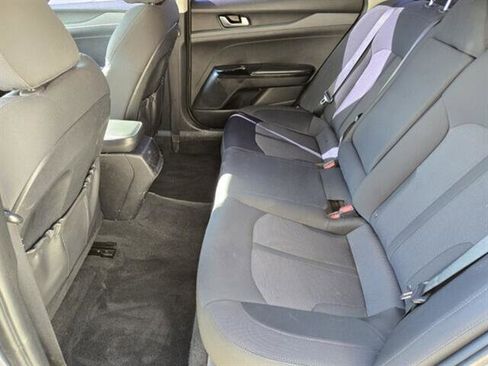 Used 2022 Kia K5 LXS image 12