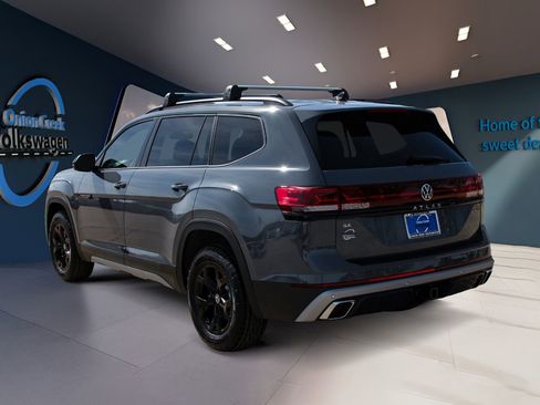 New 2026 Volkswagen Atlas Peak Edition AWD/4WD image 6
