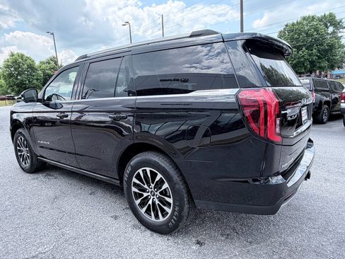 Used 2025 Ford Expedition Platinum AWD/4WD image 7