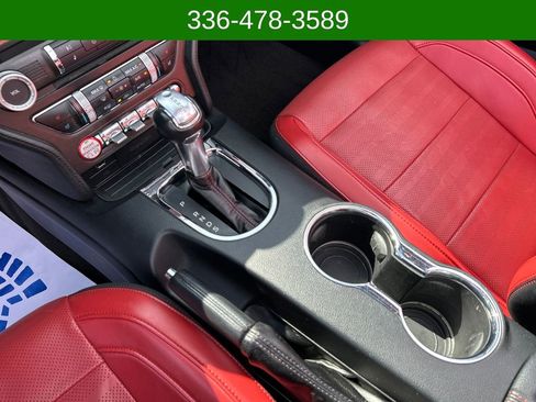 Used 2015 Ford Mustang Premium image 24