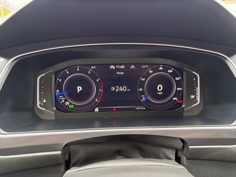 Used 2023 Volkswagen Tiguan SEL R-Line AWD/4WD image 14