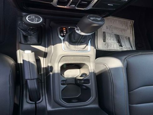 New 2026 Jeep Wrangler Unlimited Sahara AWD/4WD image 28