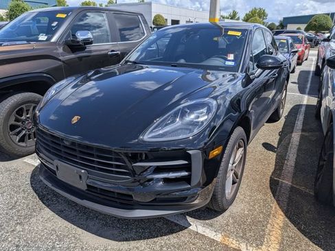 Used 2021 Porsche Macan AWD/4WD image 2