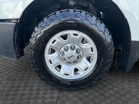 Used 2021 Nissan NV 2500 SV image 14