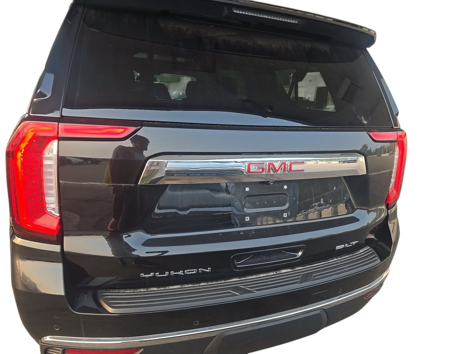 Used 2024 GMC Yukon XL SLT w/ SLT Luxury Package AWD/4WD image 4