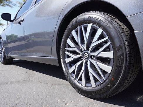 New 2026 Nissan Altima 2.5 SV FWD image 6