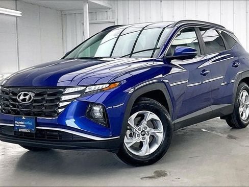Certified 2022 Hyundai Tucson SEL w/ Cargo Package FWD image 2