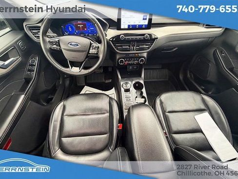 Used 2022 Ford Escape SEL w/ Technology Package image 12