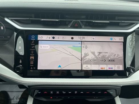 New 2026 Jeep Cherokee Overland w/ Trailer Tow Group AWD/4WD image 19