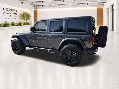 Used 2018 Jeep Wrangler Unlimited Rubicon AWD/4WD image 10