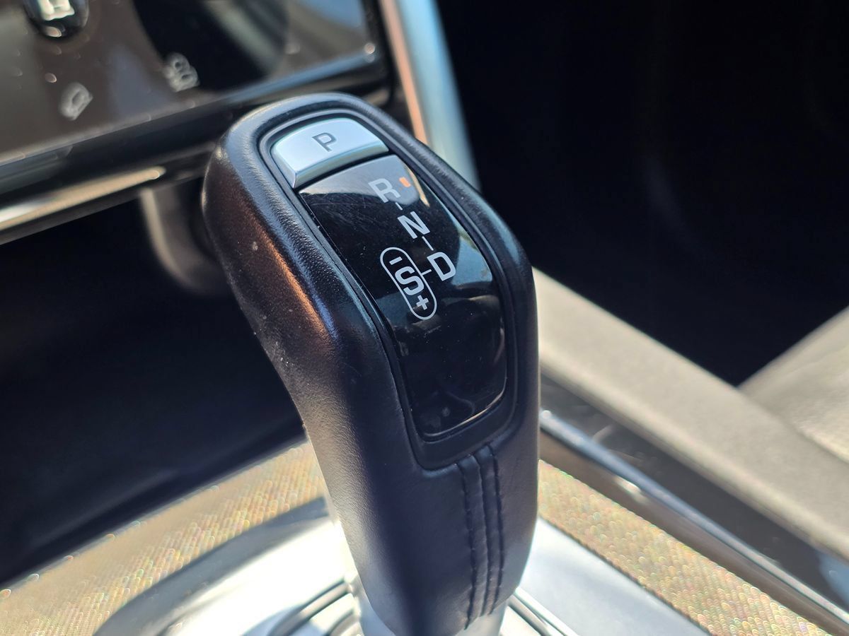 Used 2020 Land Rover Discovery Sport S R-Dynamic AWD/4WD image 43