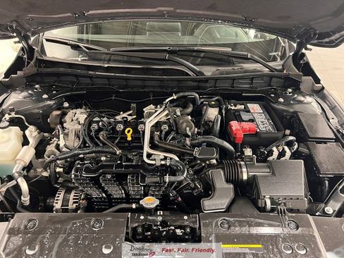 Used 2025 Nissan Altima 2.5 SV FWD image 22