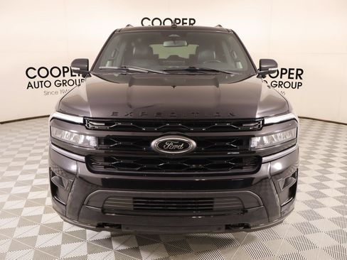 Used 2023 Ford Expedition Limited AWD/4WD image 9